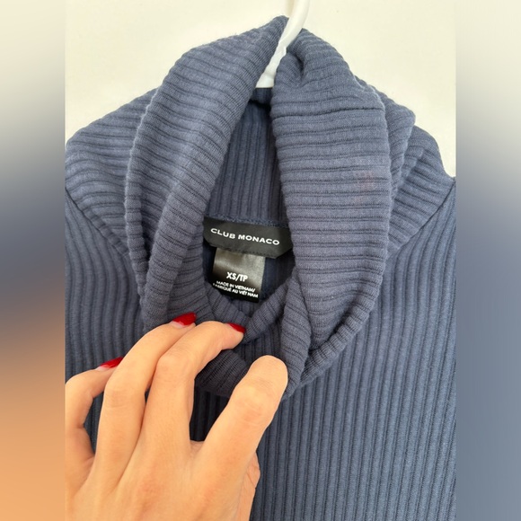 Club Monaco Ribbed Turtleneck Sweater - Picture 3 of 3